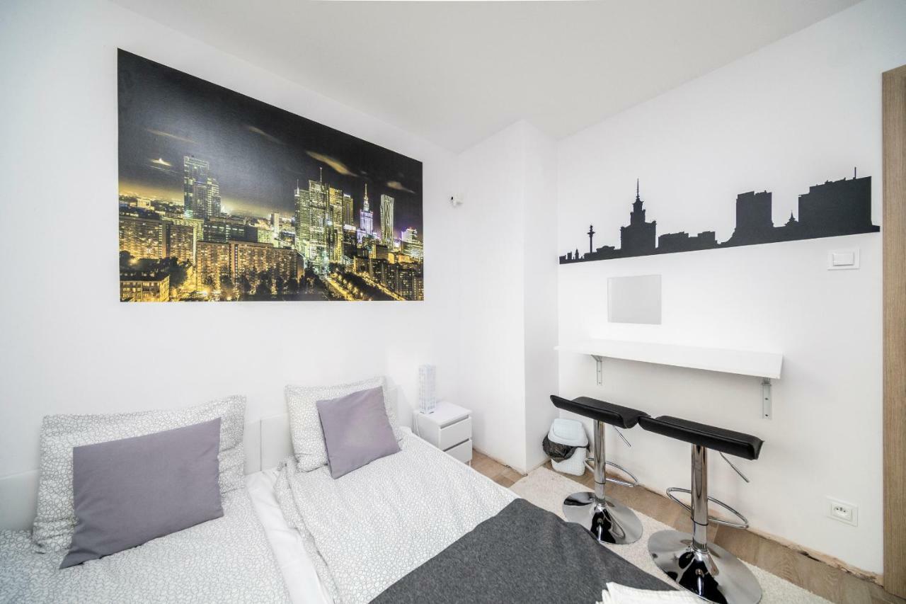 6 Cities Rooms วอร์ซอ ภายนอก รูปภาพ